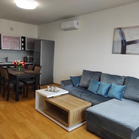 Klaipedos 99 Apartamentai Panevezys Bagian luar foto