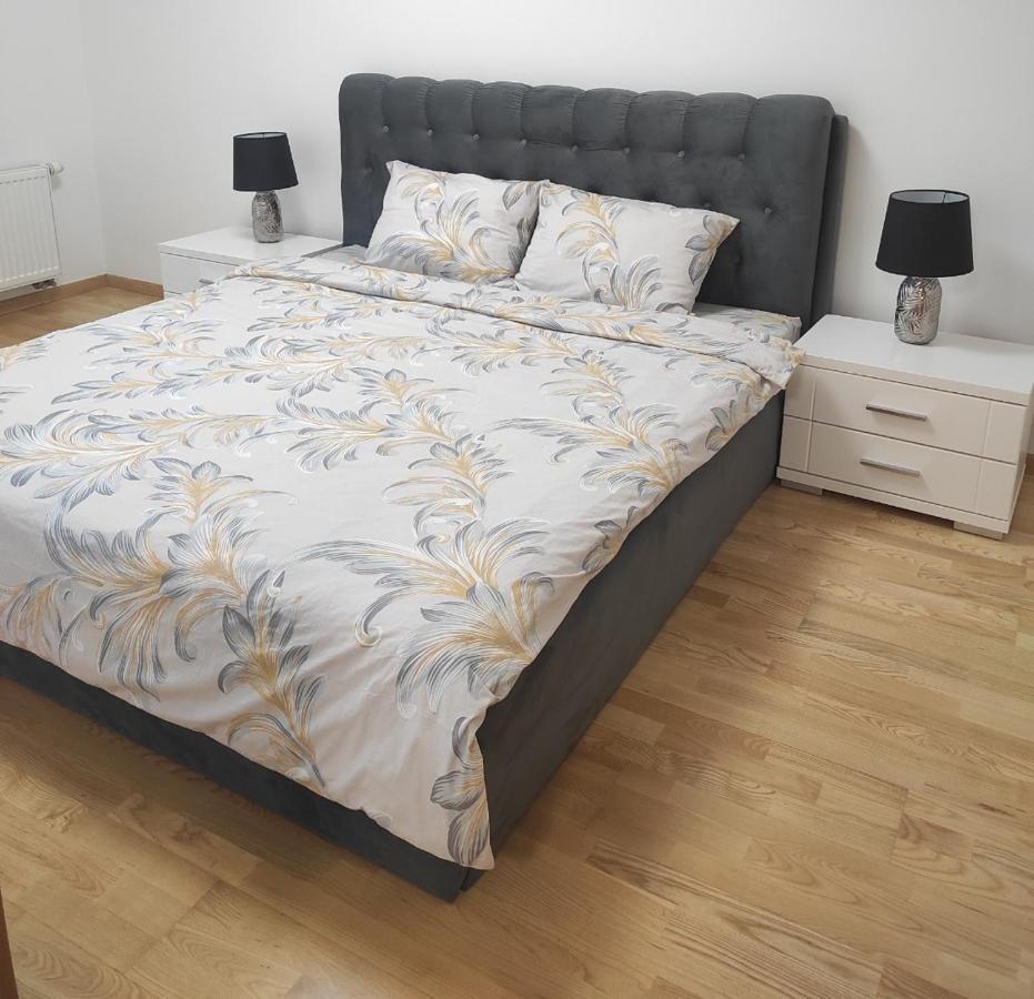 Klaipedos 99 Apartamentai Panevezys Bagian luar foto